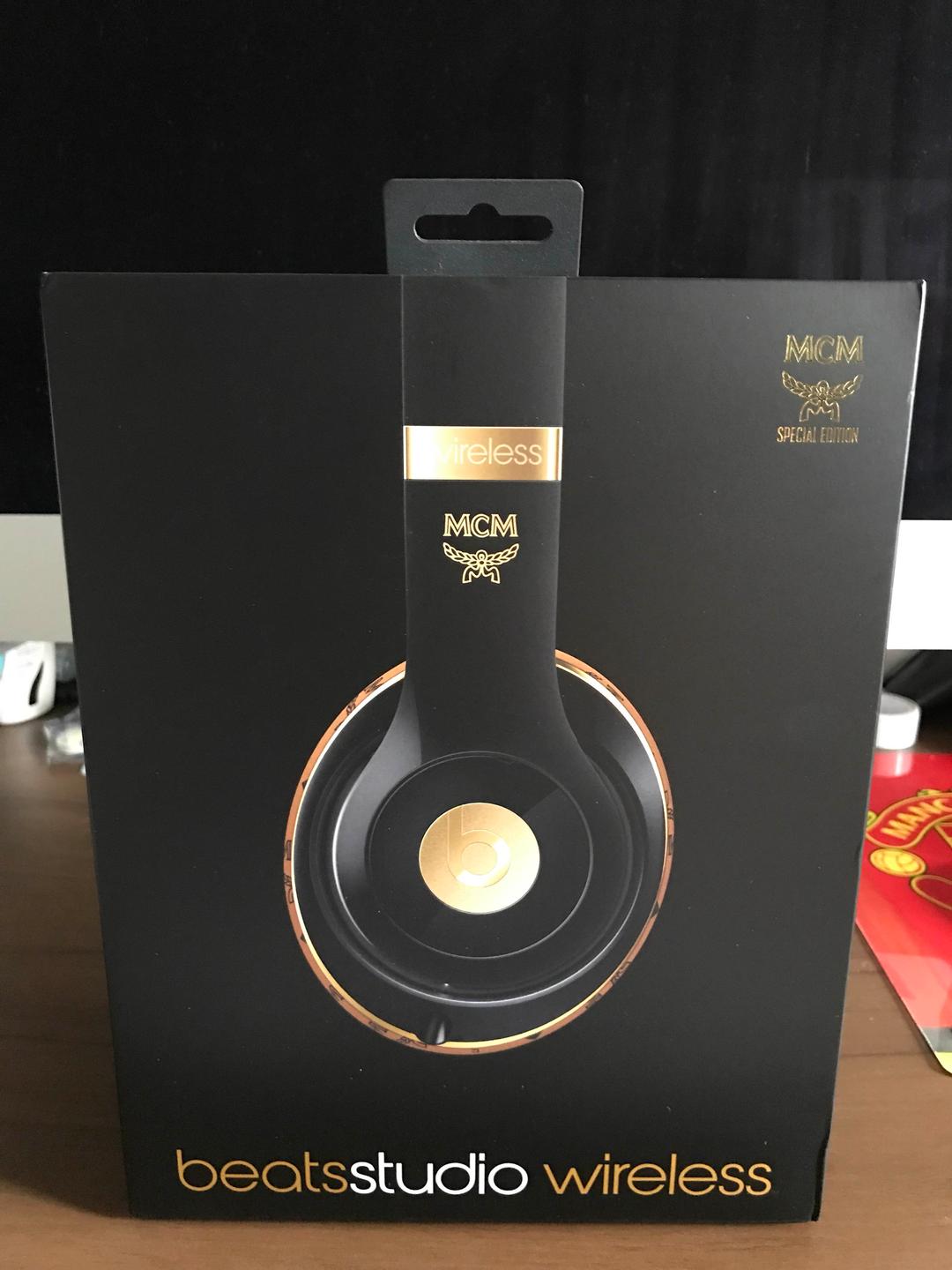 Beats & MCM ワイヤレスヘッドホン