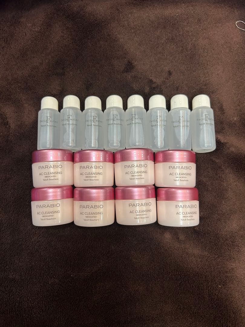 ヤクルトパラビオ AC クレンジング8個とフェイシャルウォーター8本