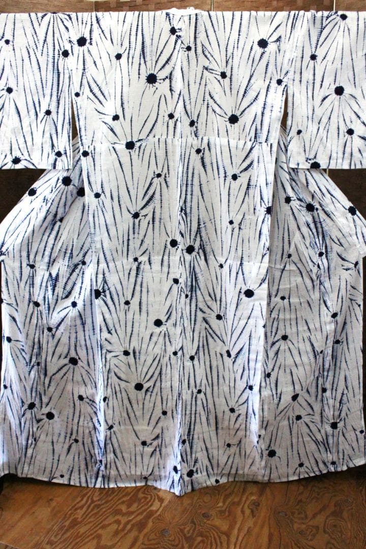 【有松絞り】【浴衣】【白地に藍】【肩身丈161/裄69】白地に藍の杢目絞り浴衣