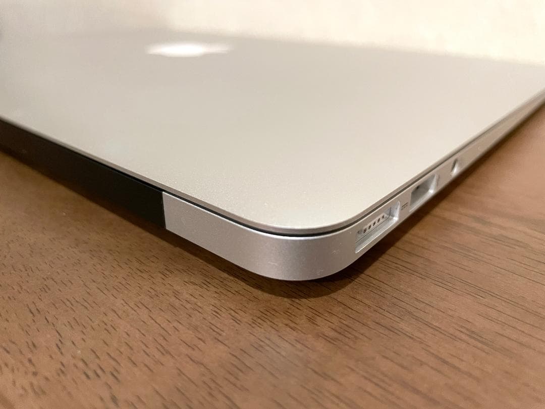 MacBook Air 13\"　2015　i5　8GB　251GB　美品です！