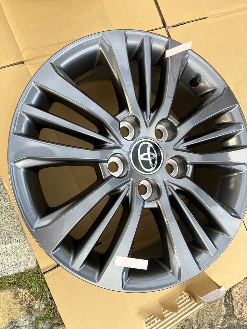 バナナ　①トヨタ　90ヴォクシー 純正 アルミホイール 2本