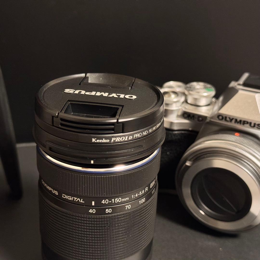 【美品】Olympus OM-DE-M10 MarkIII ダブルズームキット