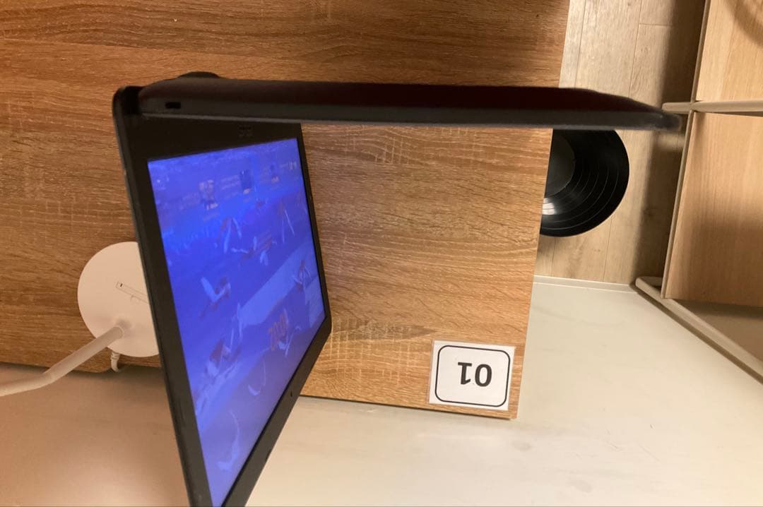 ASUS VivoBook i7 8GB 256GB SSD 動作確認済み