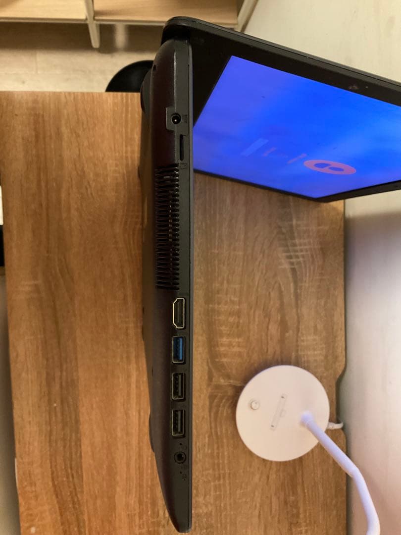 ASUS VivoBook i7 8GB 256GB SSD 動作確認済み