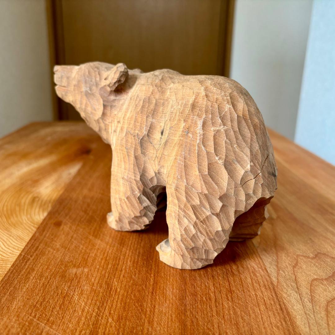 木彫りの熊　伊藤幹雄作　1点もの 無塗装