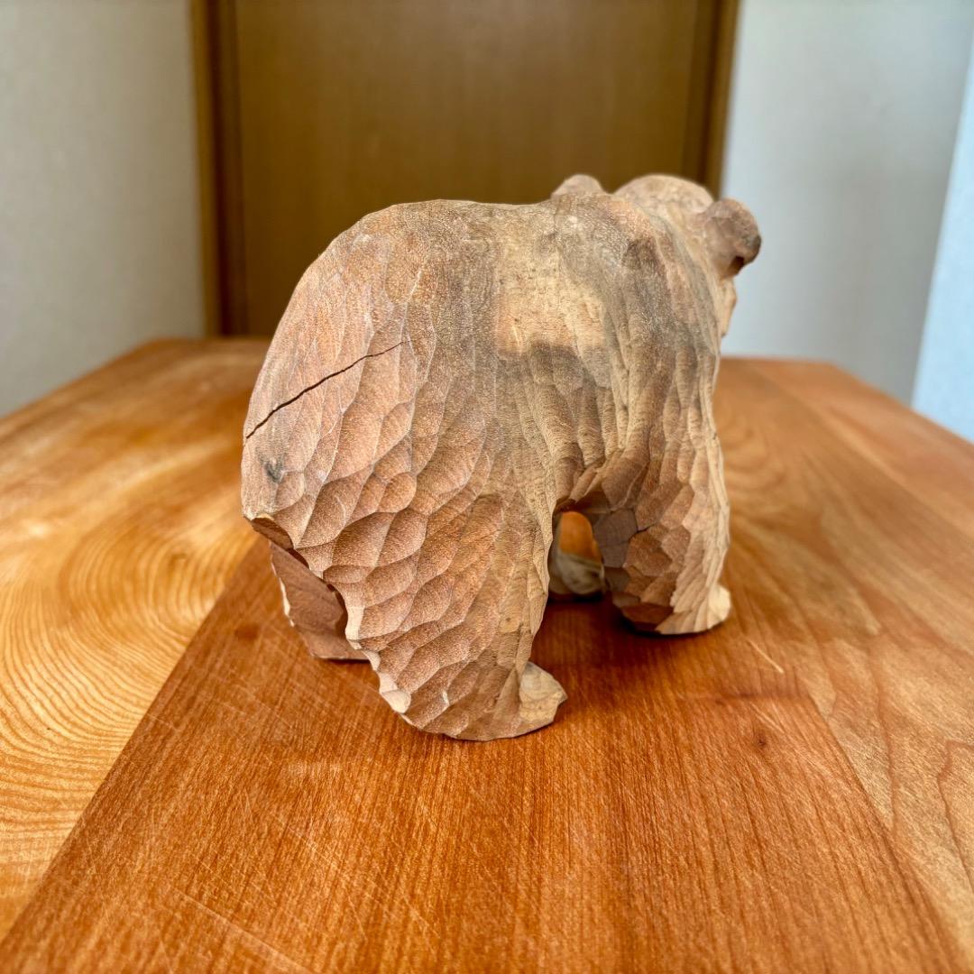 木彫りの熊　伊藤幹雄作　1点もの 無塗装
