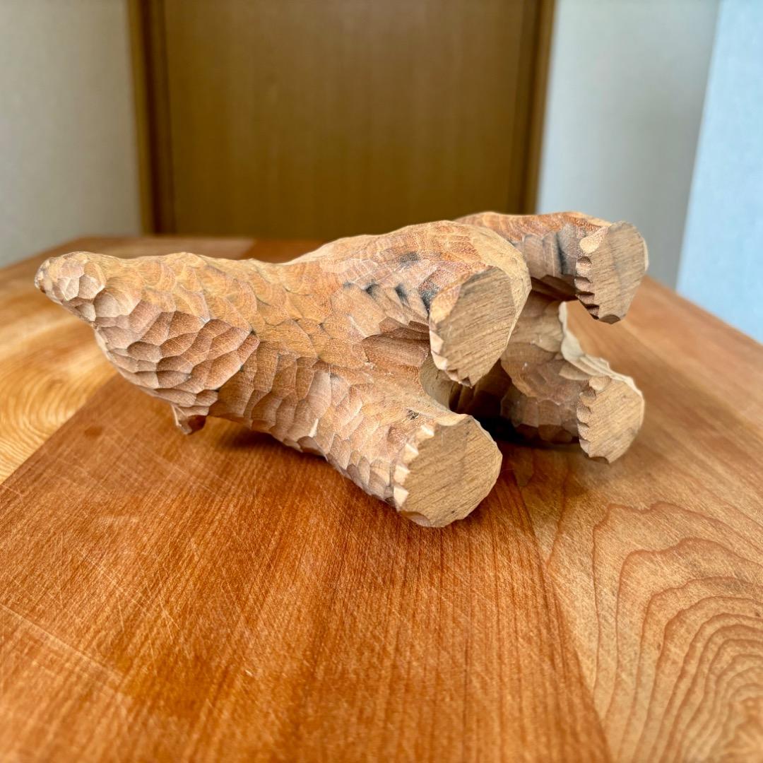 木彫りの熊　伊藤幹雄作　1点もの 無塗装