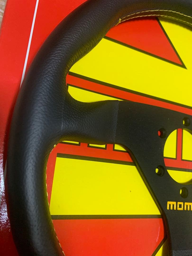 momo ヴェローチェレーシング　320mm