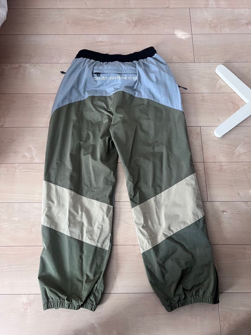 dimito ディミト 21-22 atom runner ウェア スノボ 上下