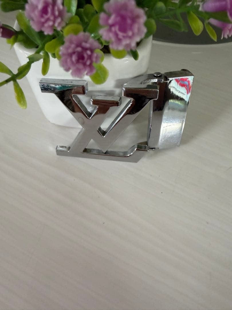 大和ページ【他人購入不可】 LVロゴ シルバー金具