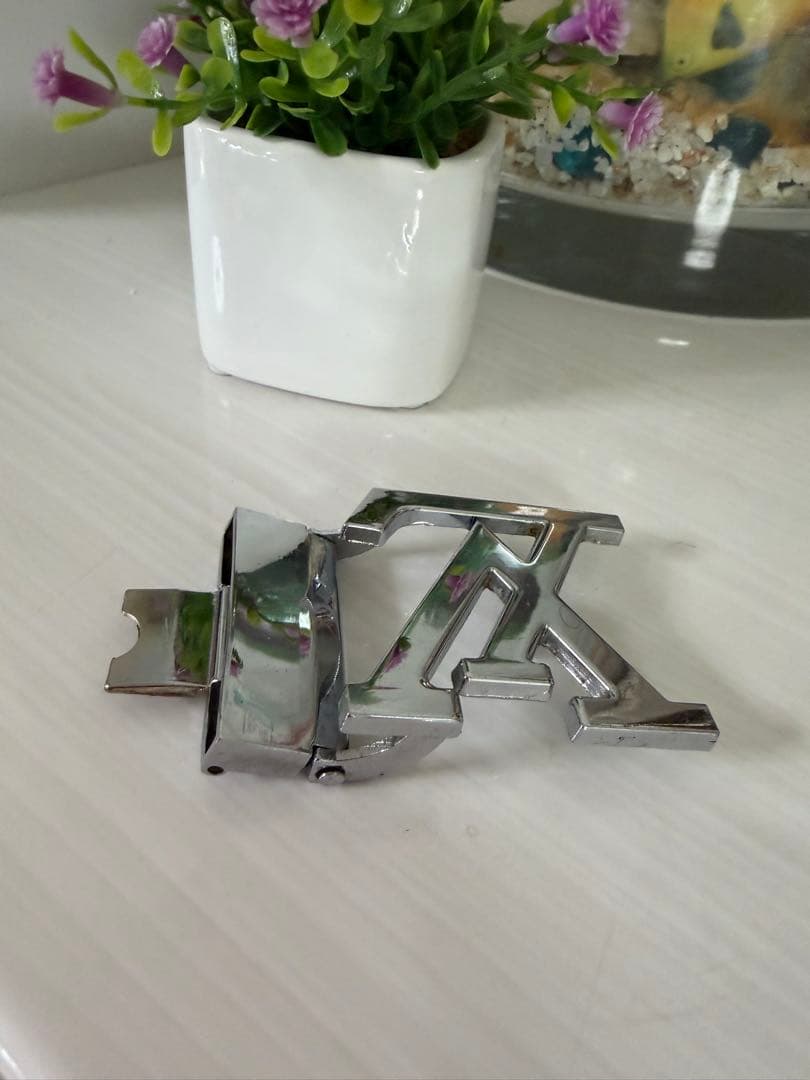 大和ページ【他人購入不可】 LVロゴ シルバー金具