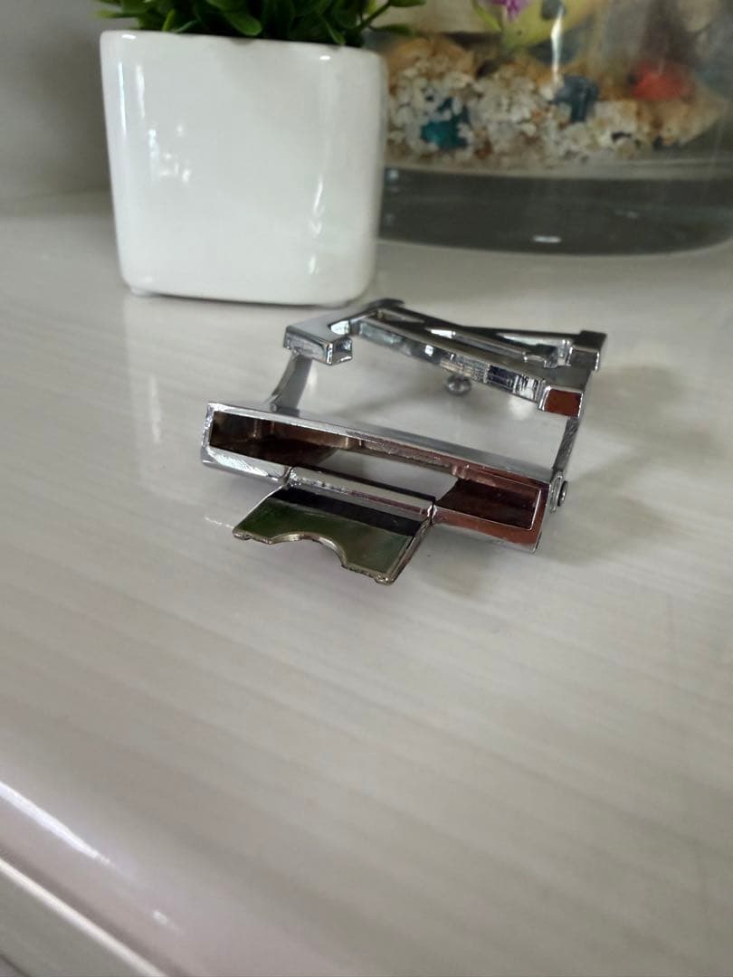 大和ページ【他人購入不可】 LVロゴ シルバー金具