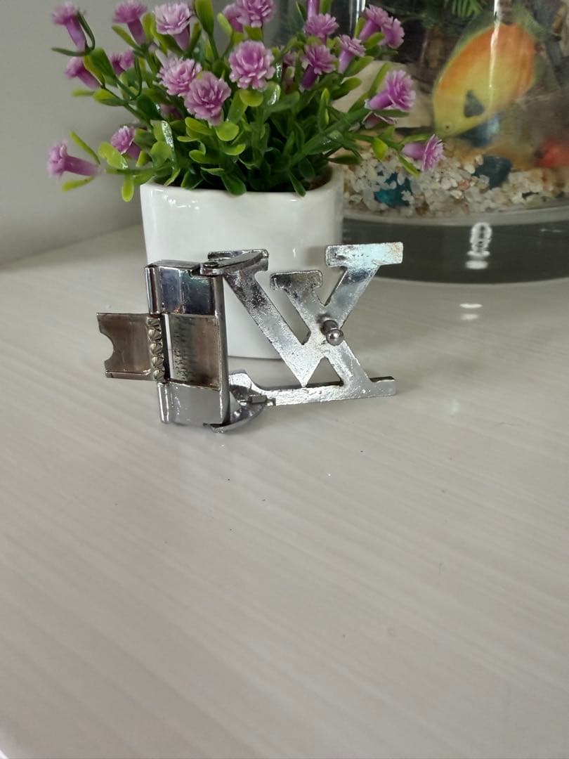 大和ページ【他人購入不可】 LVロゴ シルバー金具