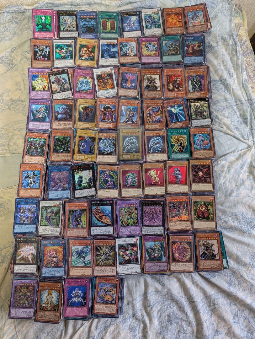 イ*ス様 遊戯王　カード　引退品　約２０キロ　まとめ売り