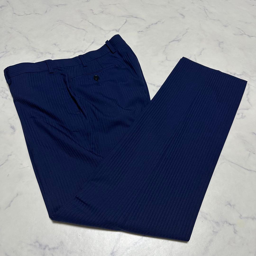 美品　ヒルトンHILTON ネイビースーツ　シャドーストライプ 明るめ　A7