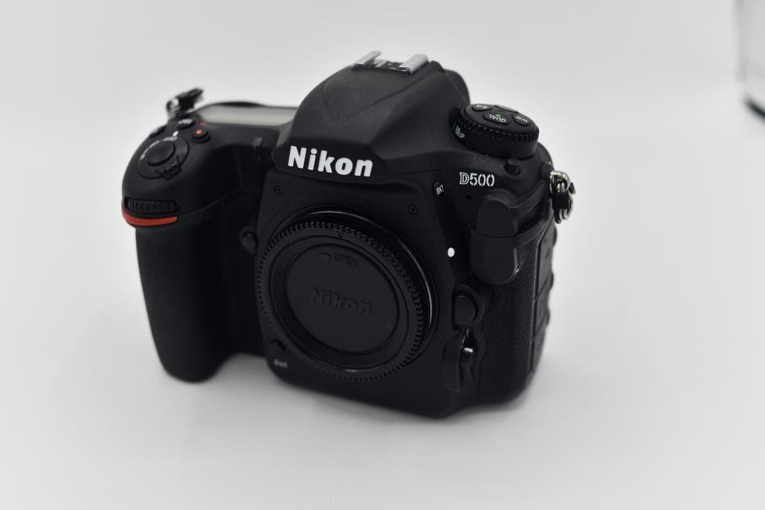Nikon デジタルカメラ一眼カメラD500・レンズセット