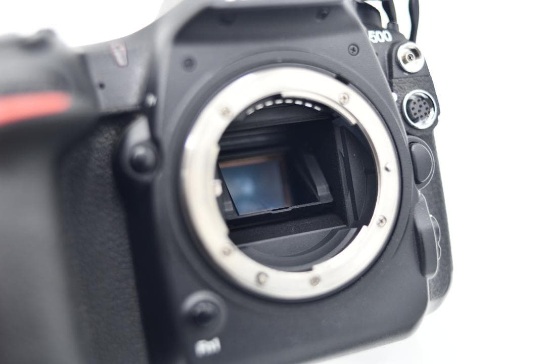 Nikon デジタルカメラ一眼カメラD500・レンズセット