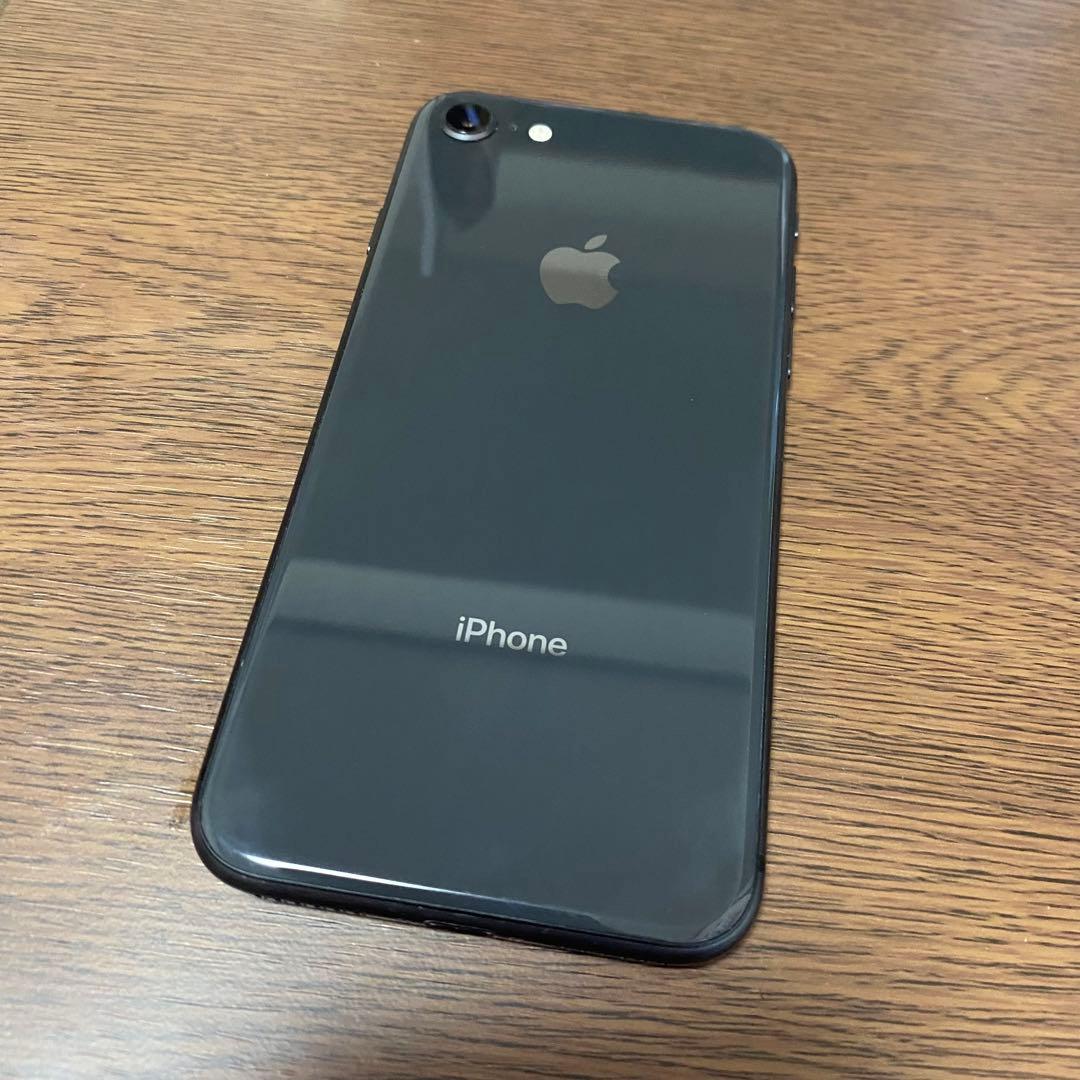 iPhone 8 Gold 64GB SIMフリー 本体