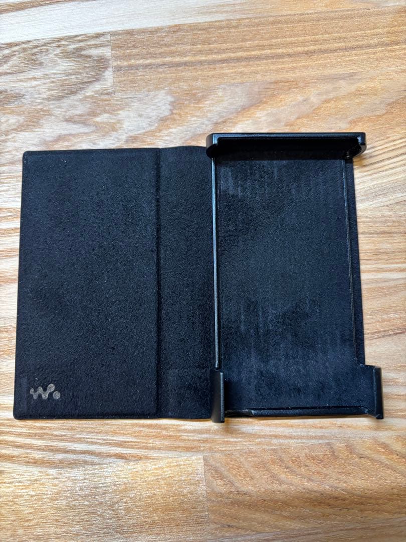 【値下げ中】SONY ウォークマン NW-A306 ＋純正専用ケース付き