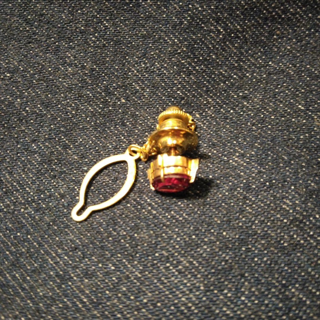 K18 赤色オーバルカット宝石 ゴールド台座付き 中古品　ビンテージ　タイピン