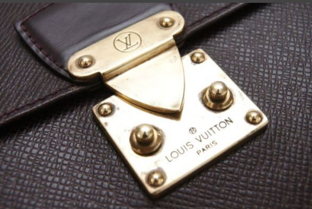 【美品】ルイヴィトン タイガ ポシェットクラド ボルドー セカンドバッグ