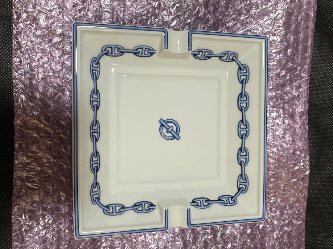 エルメス　青いチェーン模様の四角い灰皿