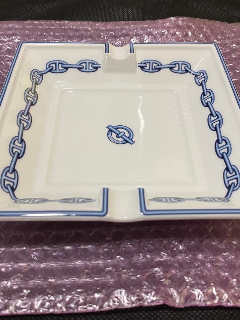 エルメス　青いチェーン模様の四角い灰皿