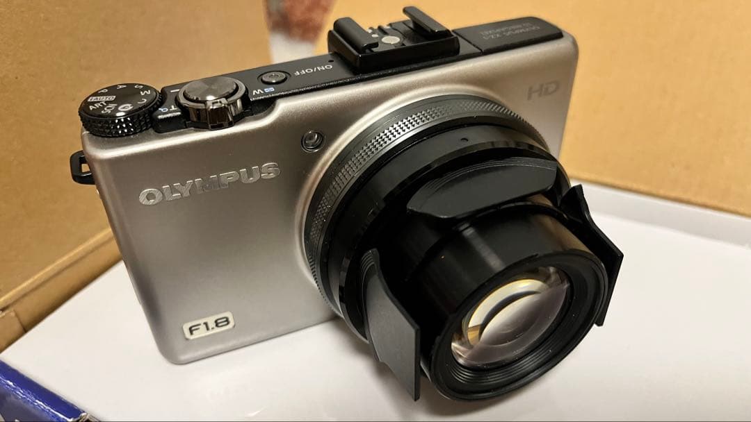 OLYMPUS デジタルカメラ XZ-1 プレミアムキット