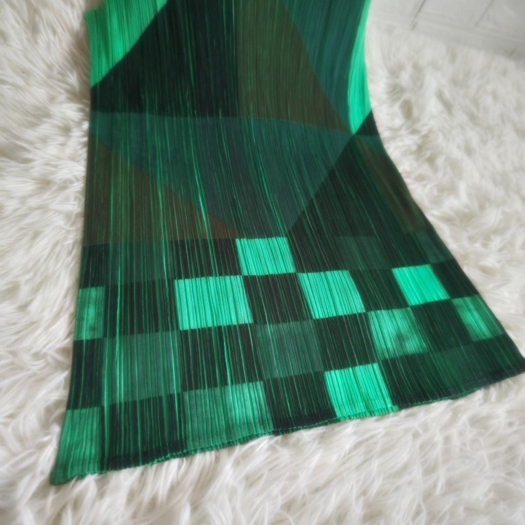 PLEATS PLEASE! プリーツノースリーブチュニック