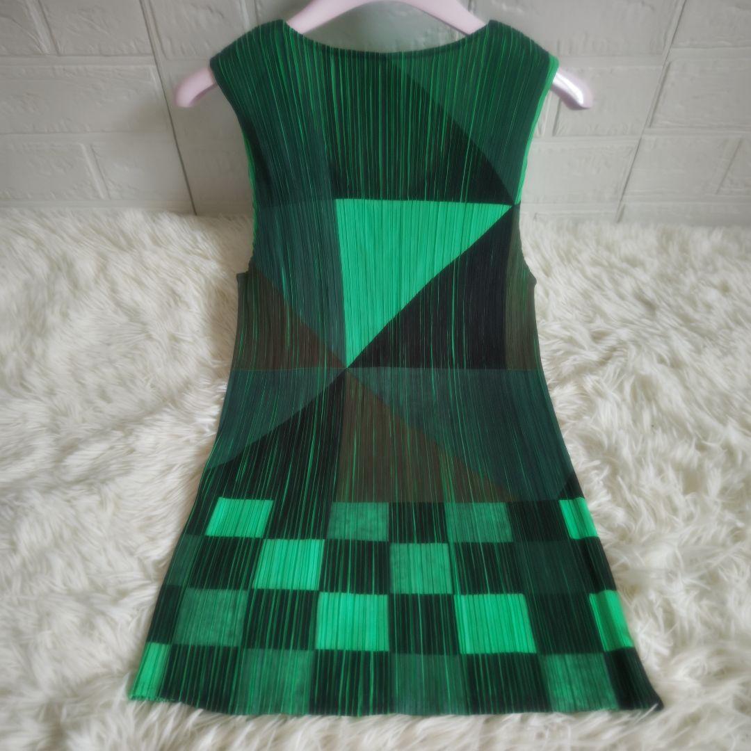 PLEATS PLEASE! プリーツノースリーブチュニック