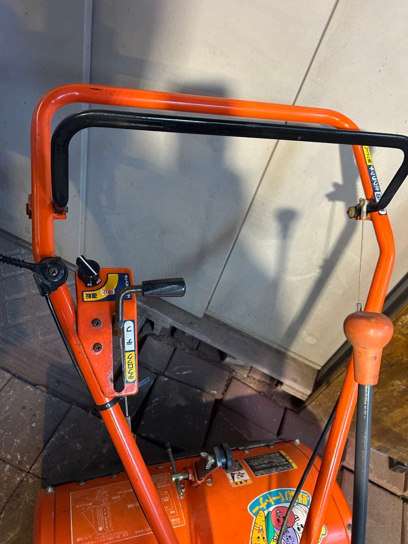 引き取り希望です。中古実働整備済【耕運機　クボタTR70】逆転耕運付/6.2馬力