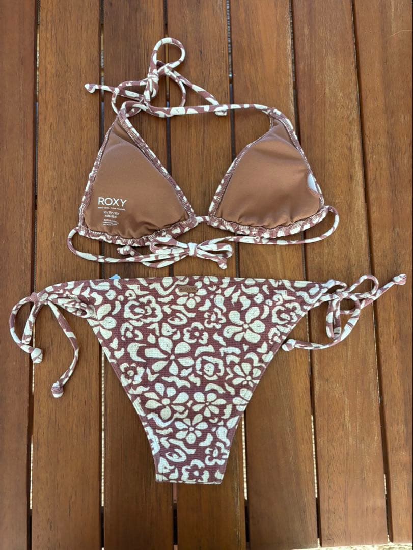Roxy ビキニ　未使用タグ付き