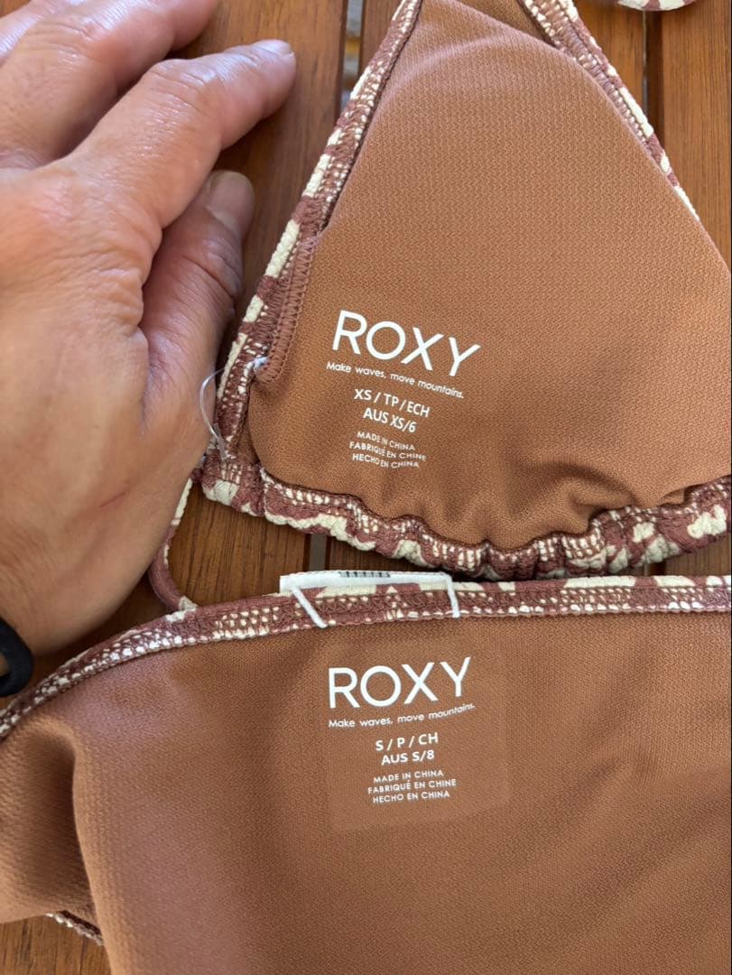 Roxy ビキニ　未使用タグ付き
