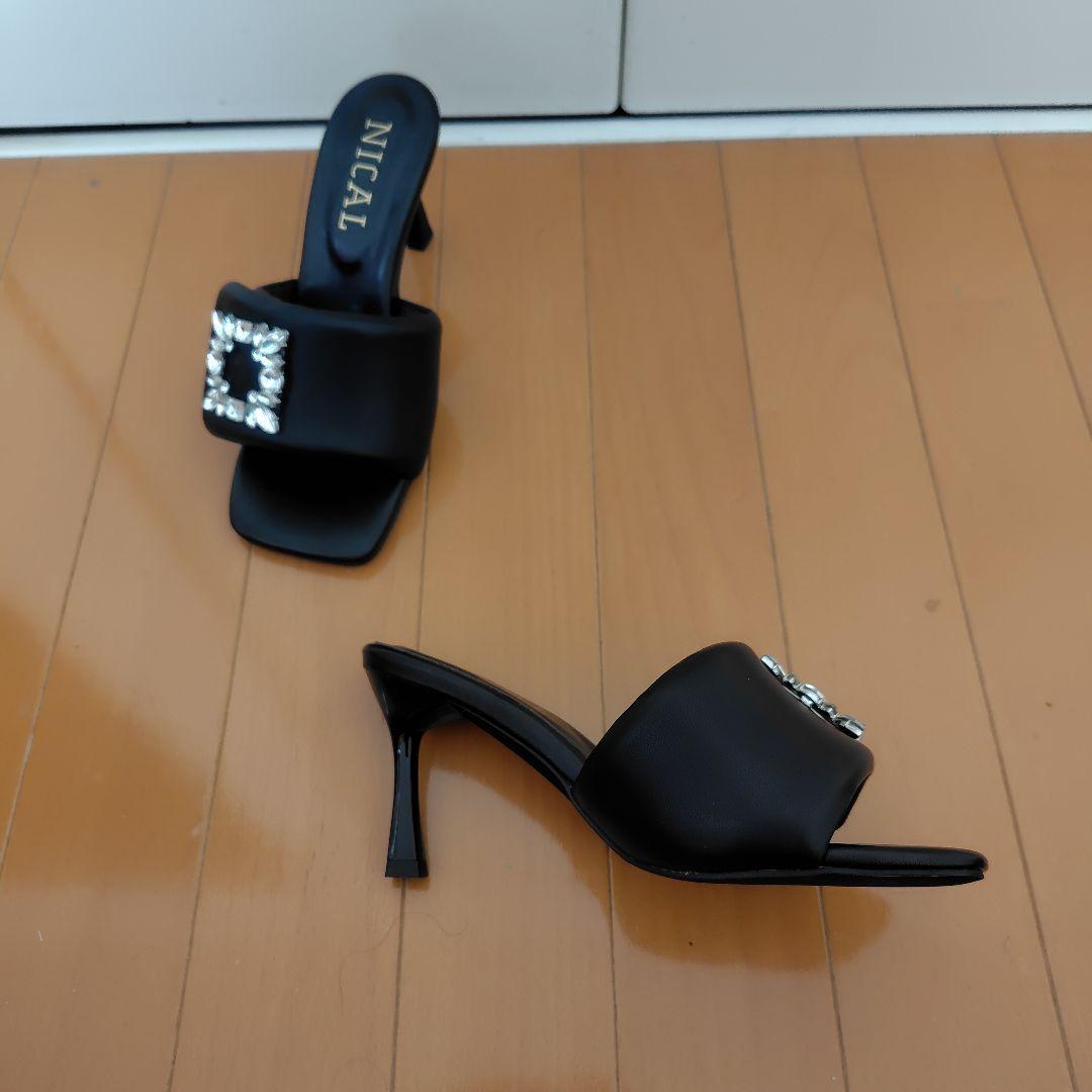 NICAL ビジューデザイン ブラックミュール