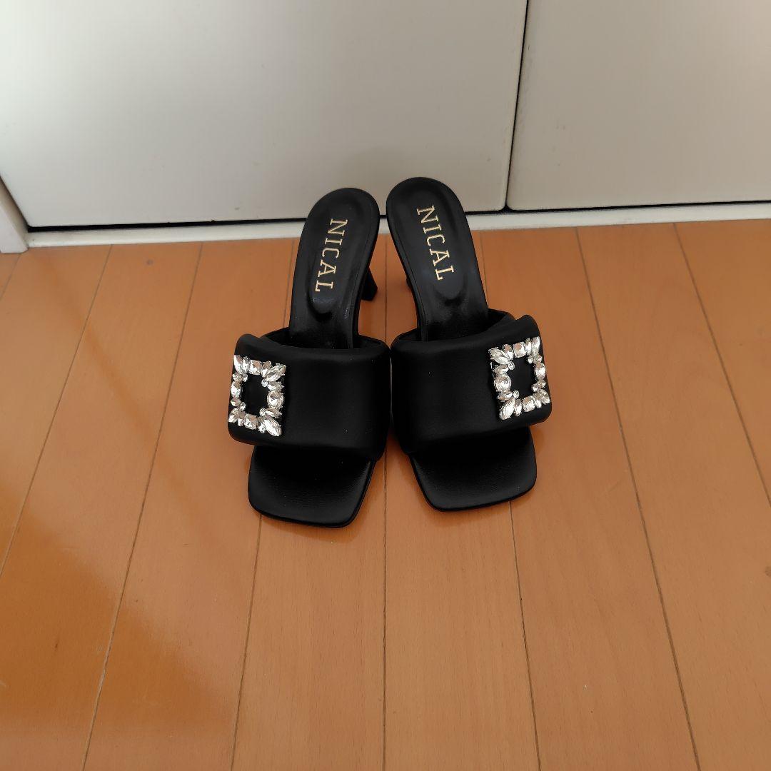 NICAL ビジューデザイン ブラックミュール