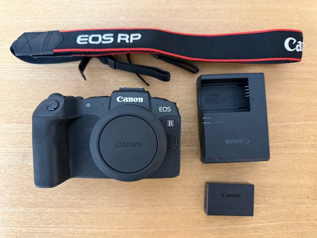 【美品】CANON EOS RP 本体　バッテリー付き