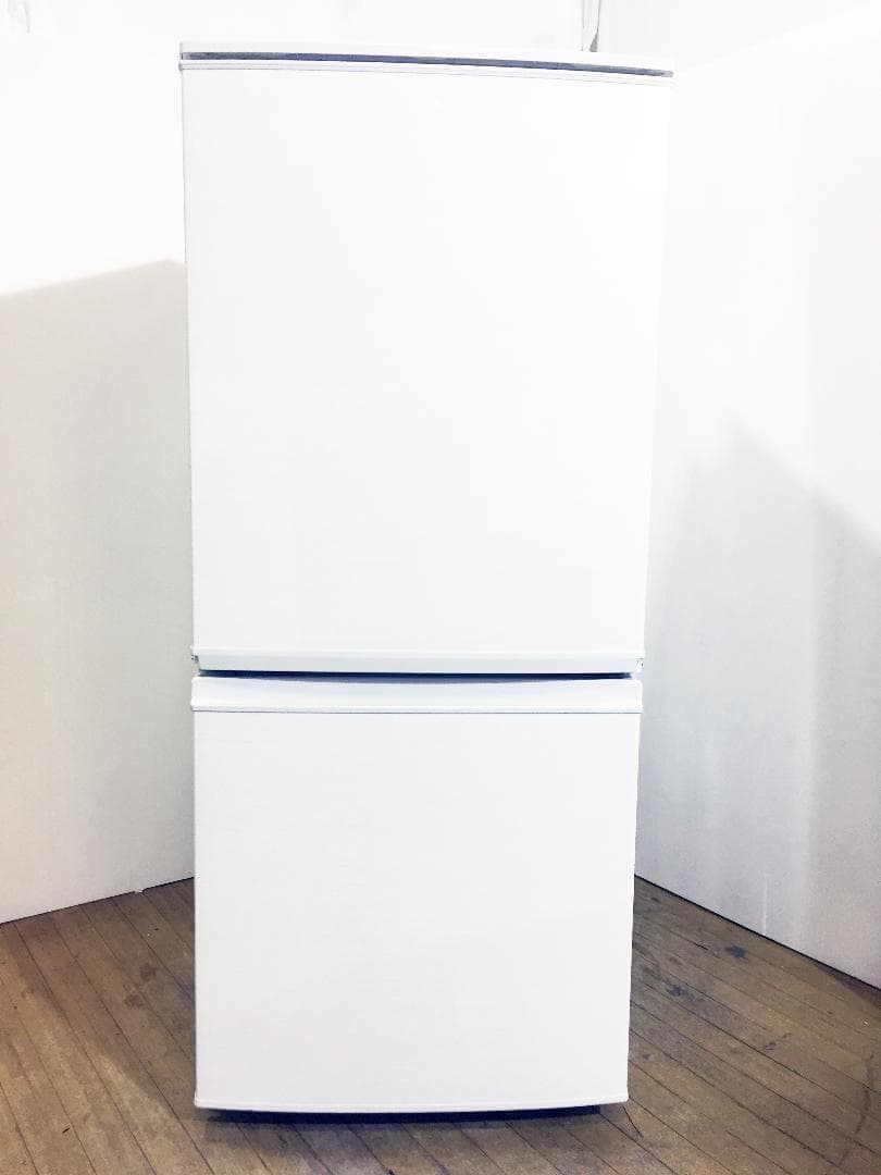 30日迄！送料無料◆中古★SHARP 137L 冷蔵庫【SJ-D14C-W】