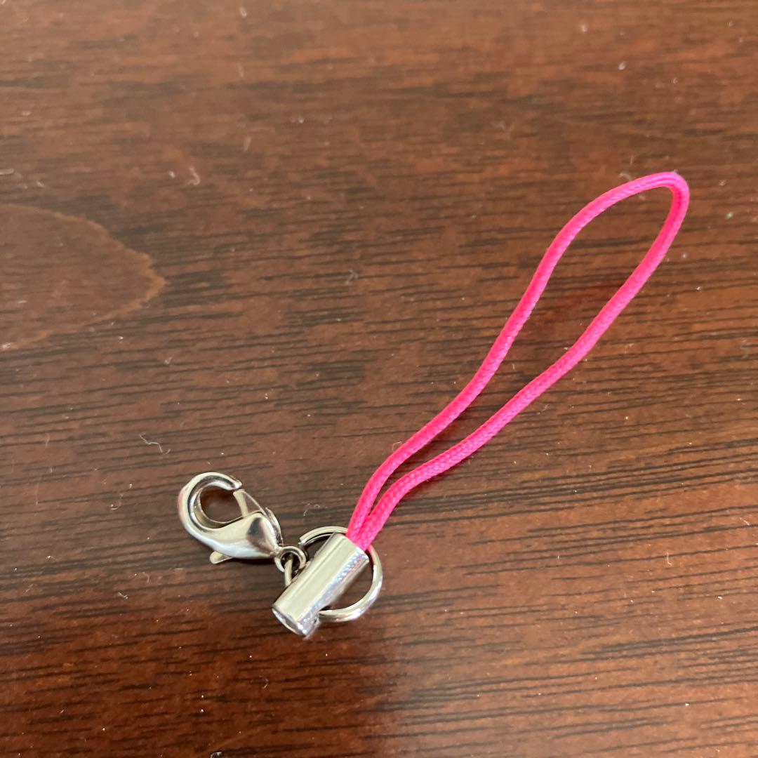 ストラップの紐 赤