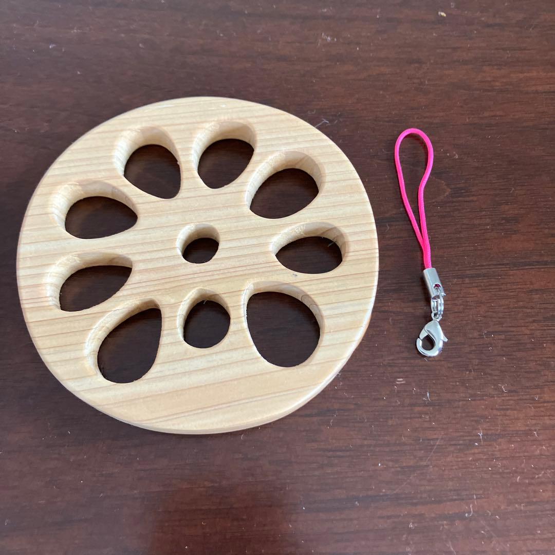 ストラップの紐 赤