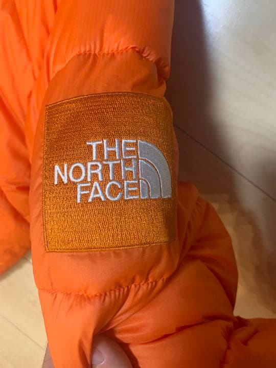 the north face ノースフェイス　ダウンジャケット　オレンジ