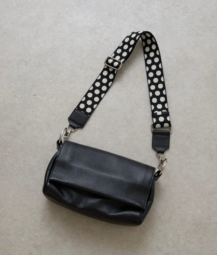 【新品未使用】BEARDSLEY レザーボディバック＆付け替えドット柄ベルト