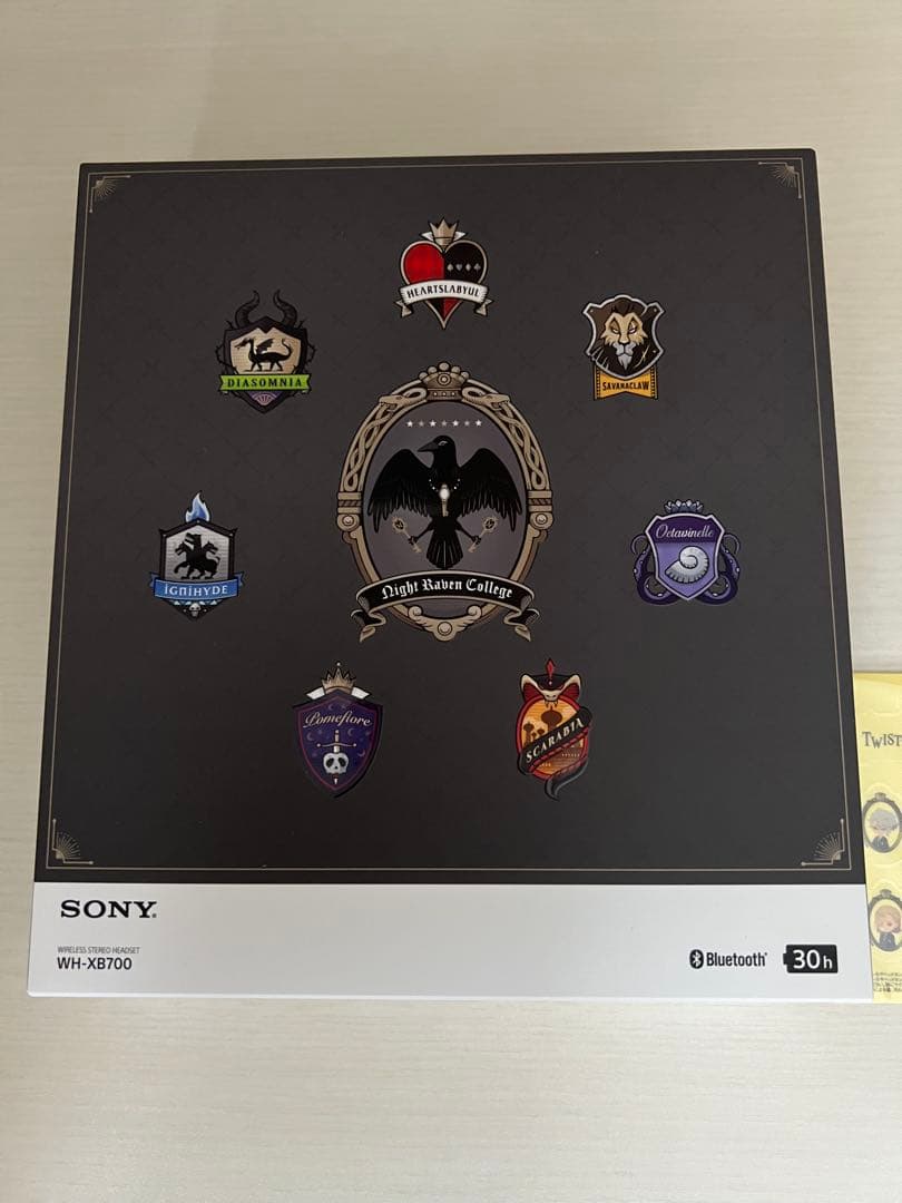 SONY WH-XB700 ツイステッドワンダーランド ハーツラビュル