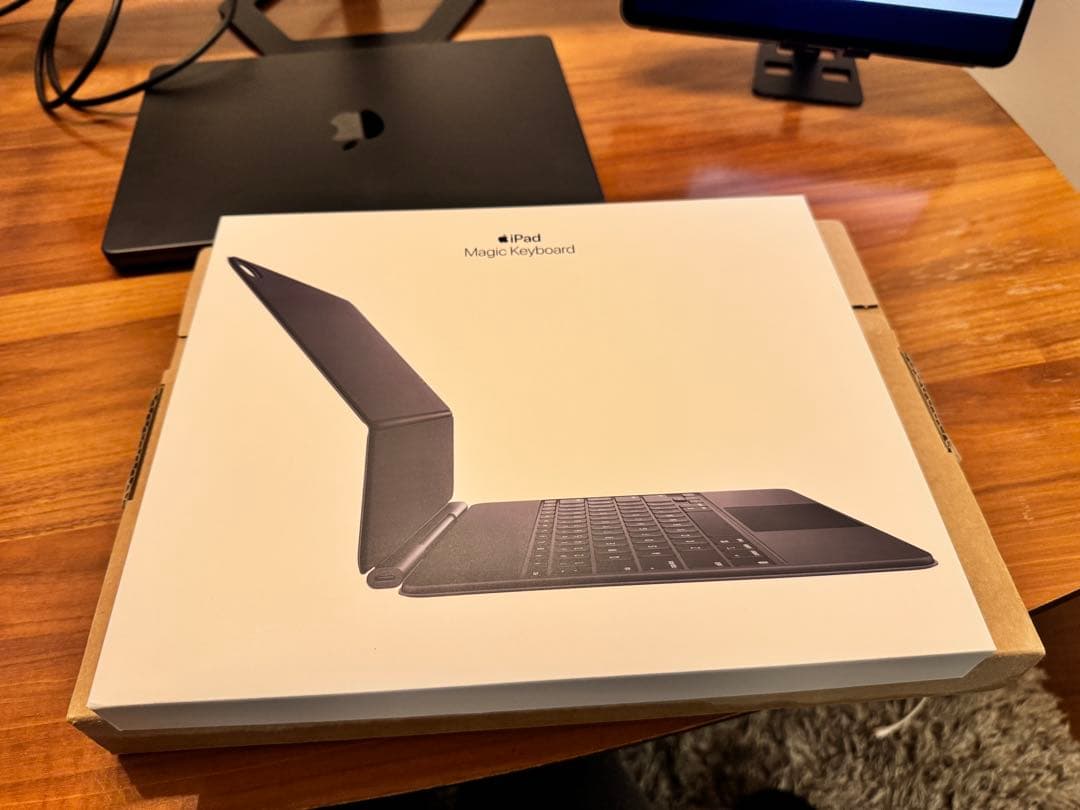 13インチ M3 iPadAirマジックキーボード Black