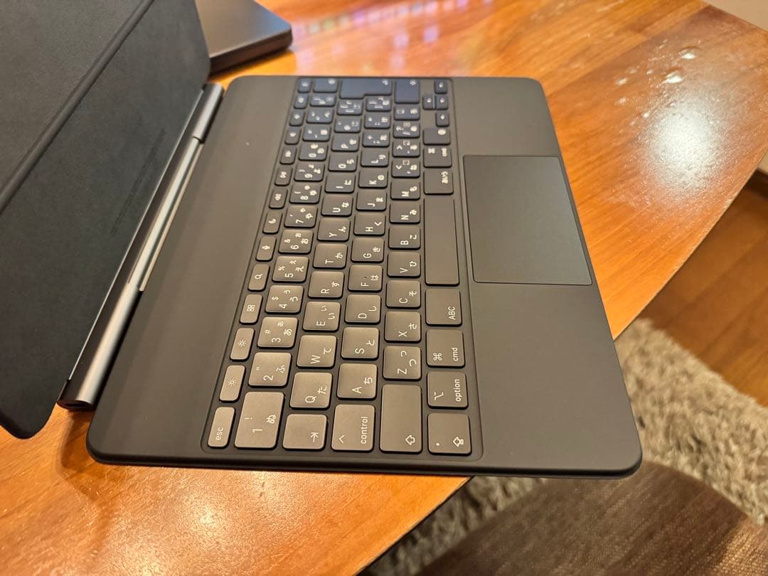 13インチ M3 iPadAirマジックキーボード Black
