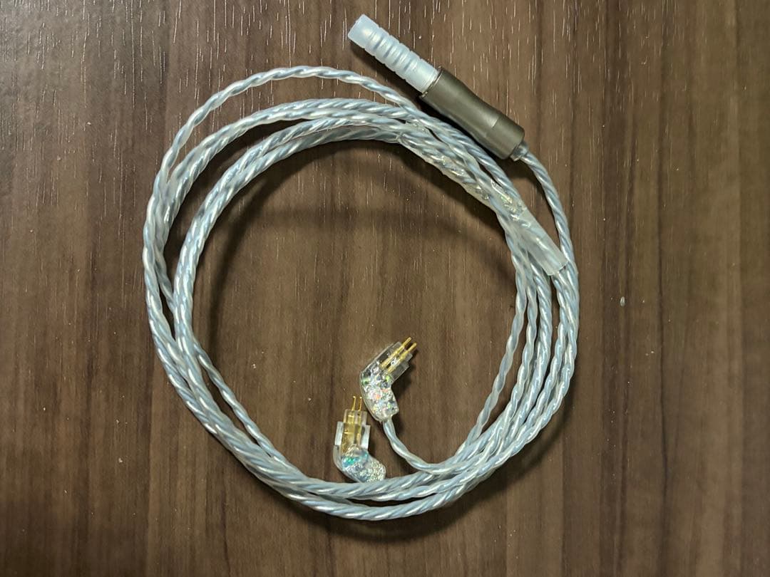 WAGNUS. NUCLEON イヤホンケーブル