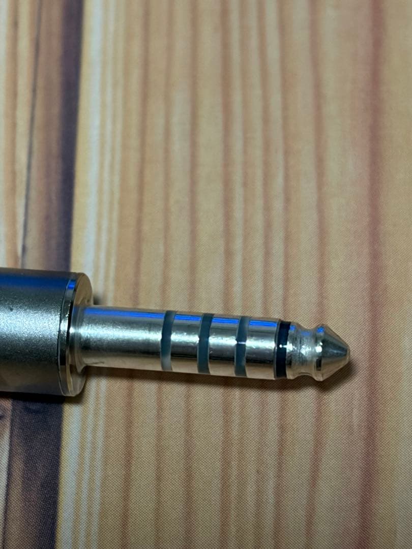 WAGNUS. NUCLEON イヤホンケーブル