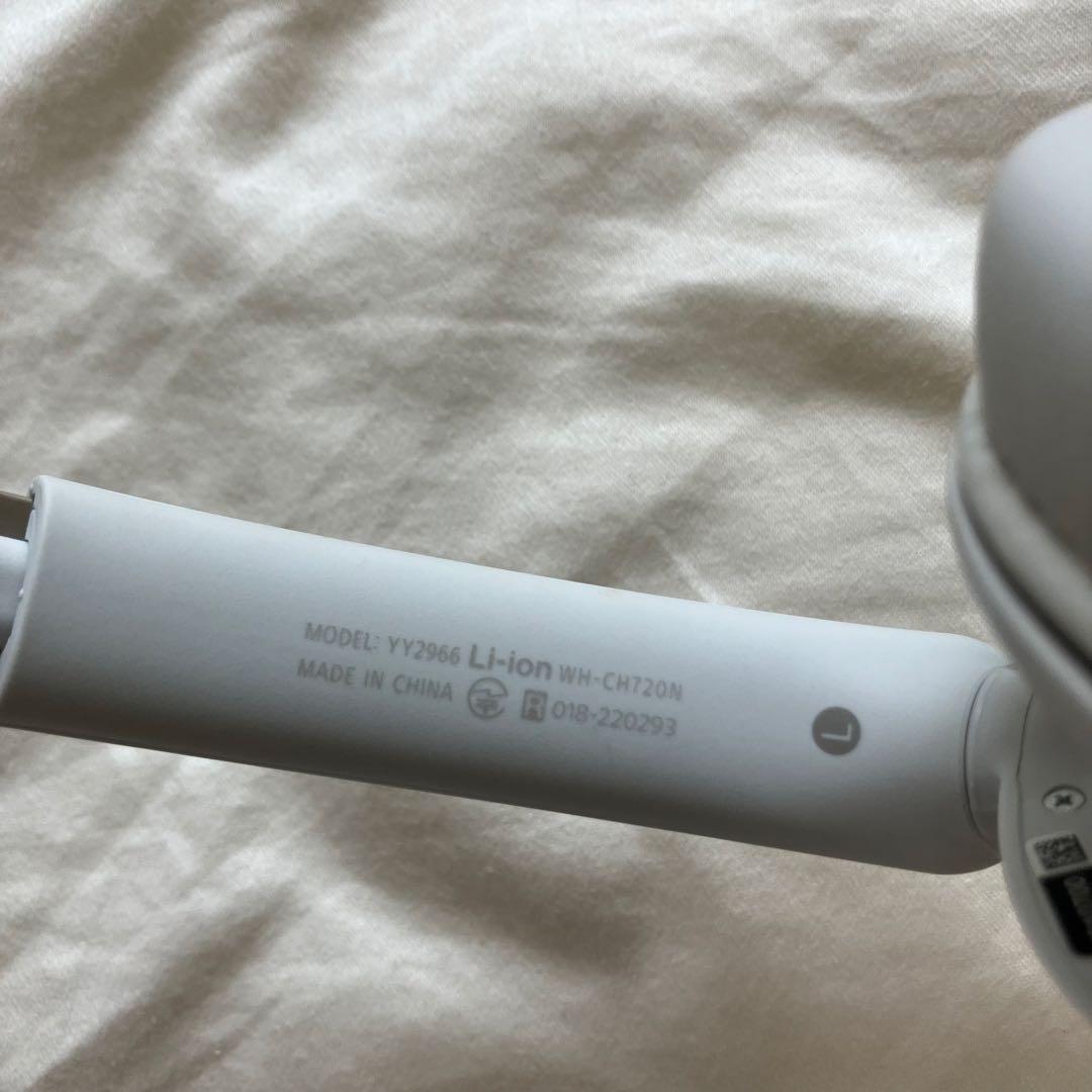 ソニー SONY ワイヤレスノイズキャンセリングイヤホン WH CH-720N