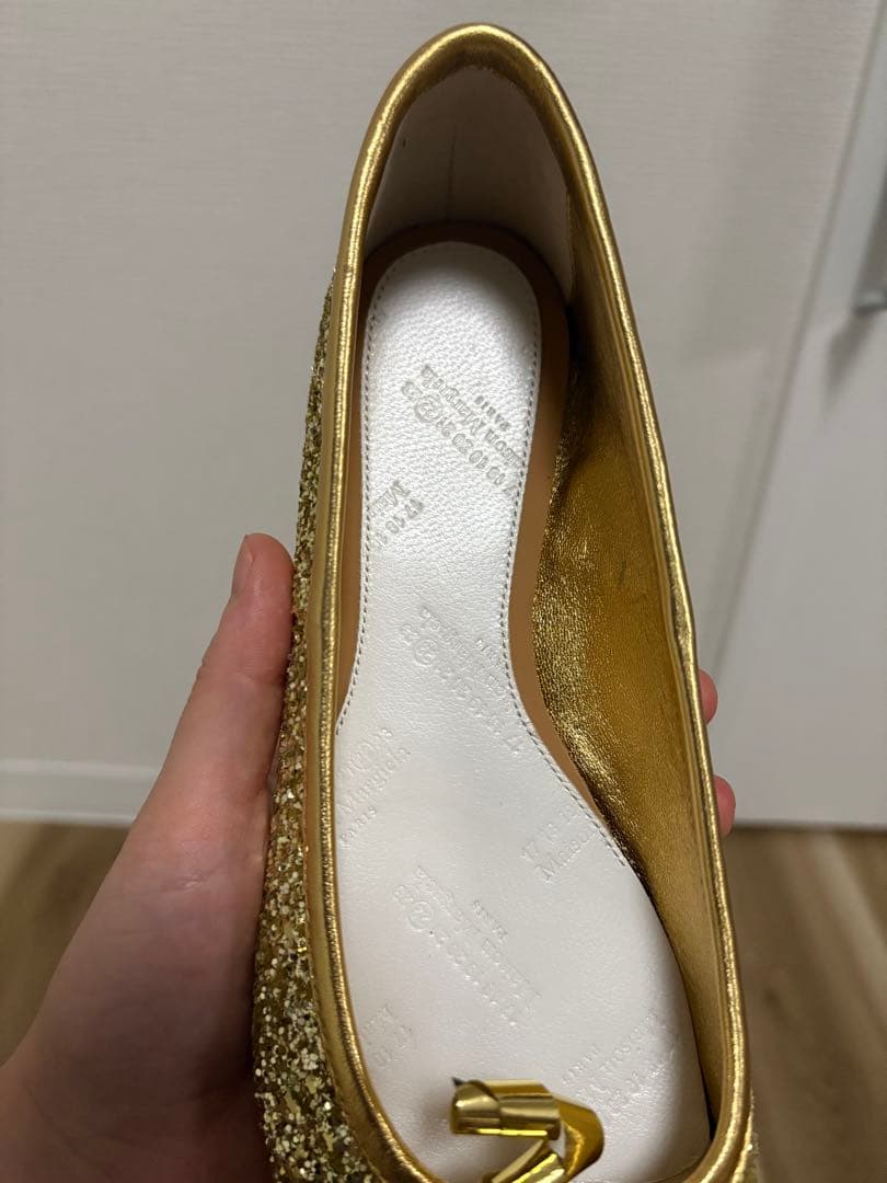 【新品】メゾンマルジェラ ゴールド グリッター 限定色 足袋シューズ　35