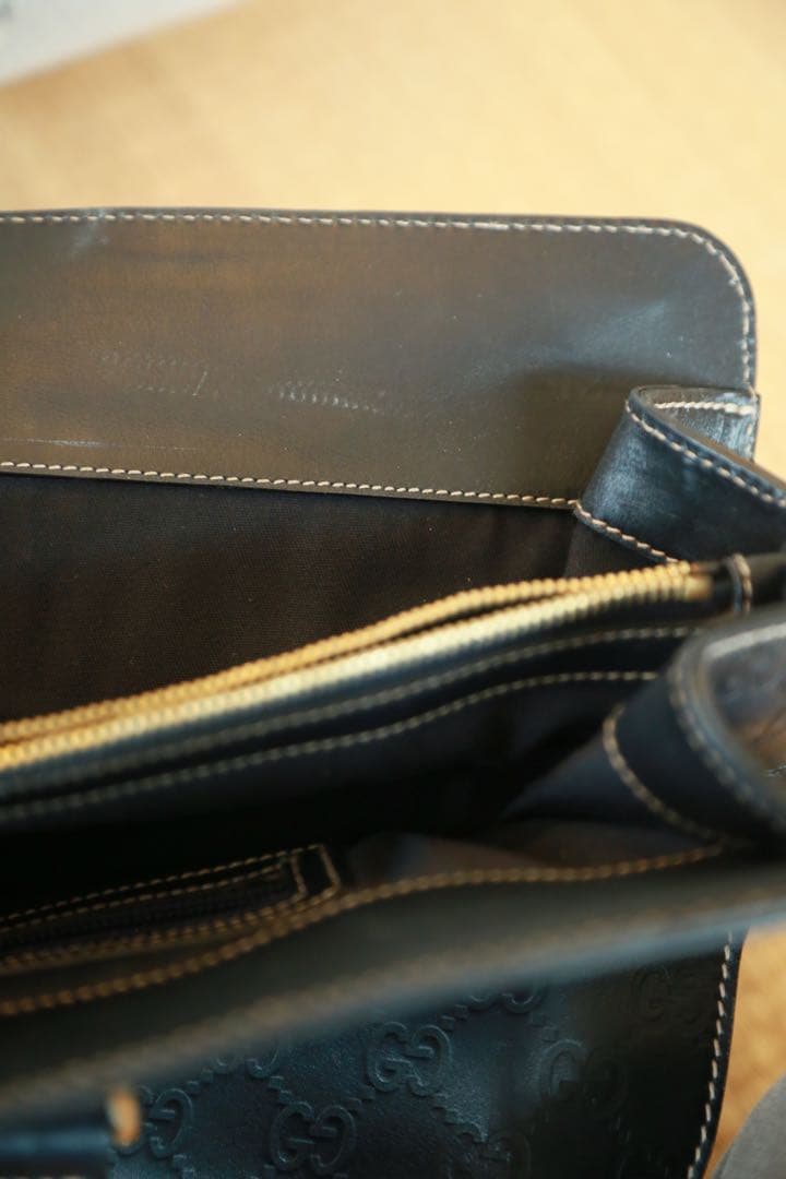 値引き？‼️GUCCIグッチ】黒レザー ビジネスバッグ ゴールド金具 男女問わず