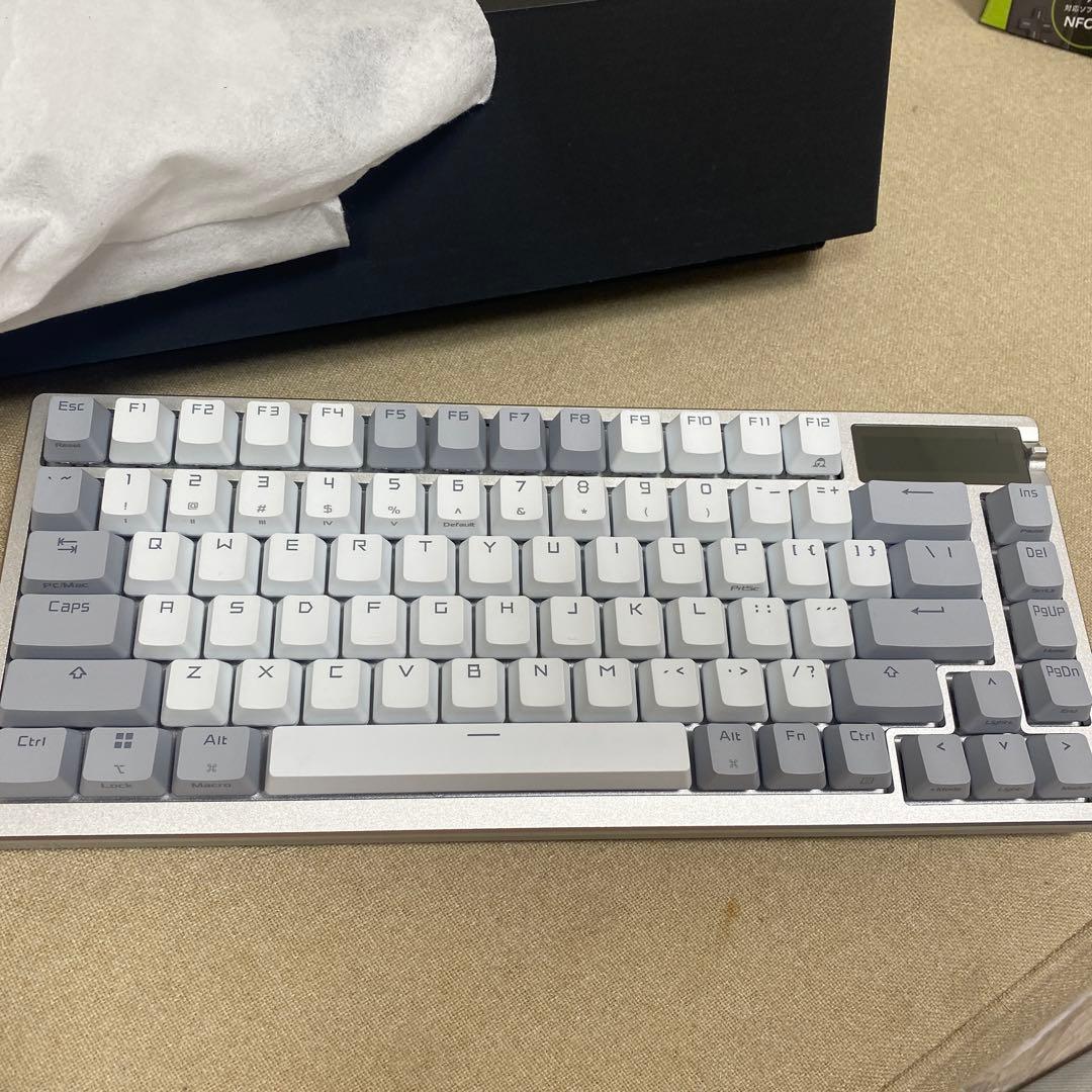 キーボード ASUS ROG Azoth Moonlight White